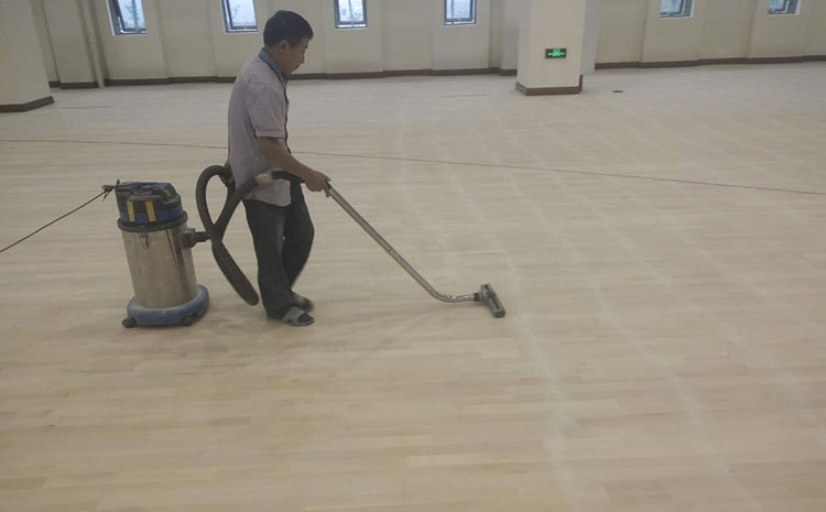 楓樺木籃球場實木地板怎么維修？
